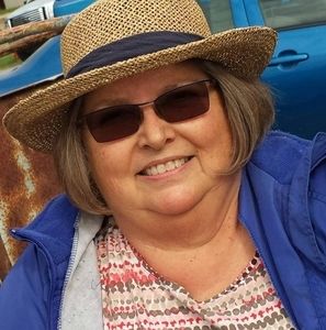 Meet your Posher, Linda